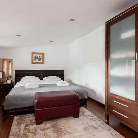 Daire Seaside Retreat